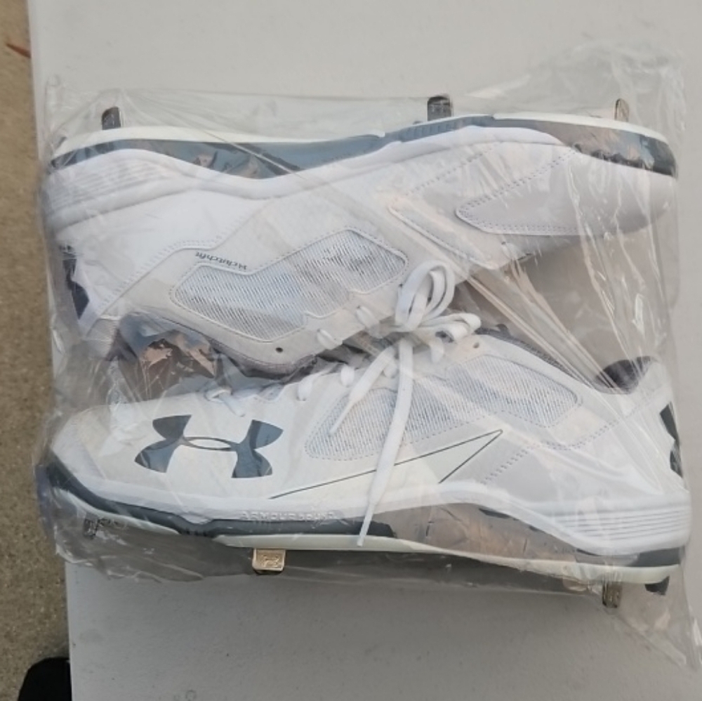 Men's Under Armour Ignite Low ST White BASEBALL cleats Sz. 14 - Picture 10 of 10